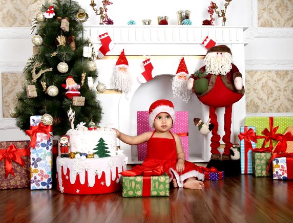 آتلیه کودک با لباس کریسمس
